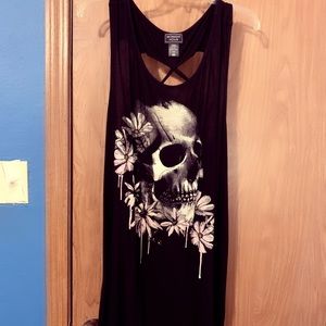 Skull and roses tank
